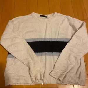 Brandy Melville sweater